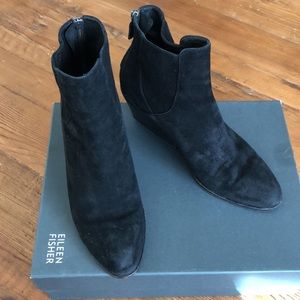 Eileen Fisher suede booties size 8.5